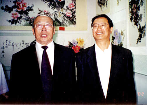 白燕君与辽宁省常务副省长，政协主席留影